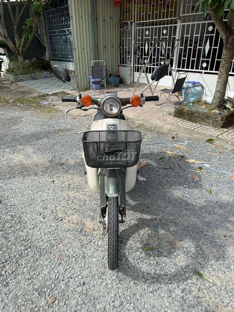 HONDA SUPPER CÚP 81. kim vàng giọt lệ. 1 chủ sài.. Mua bán Xe máy tại Thành phố Vĩnh Long Vĩnh Long được đăng bởi Lê Công hình 4