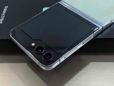 #Samsung Zflip 5 8/256GB chính hãng VN BH 8/2025. Mua bán Điện thoại tại Quận 5 Tp Hồ Chí Minh được đăng bởi Phan The Phong