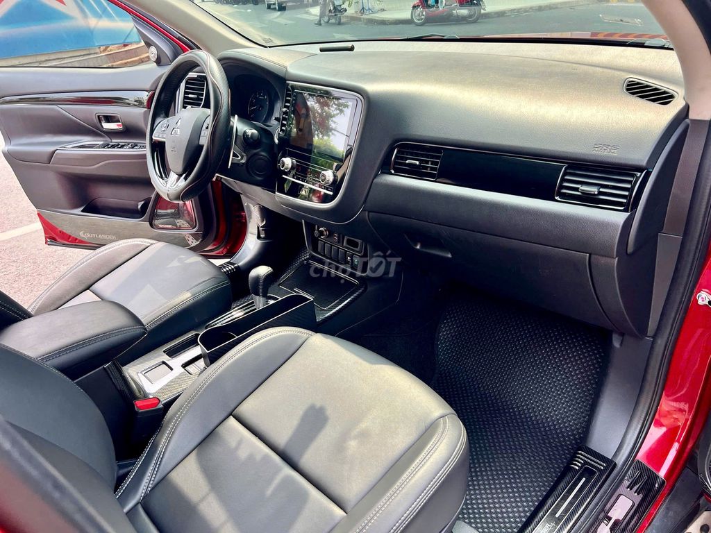 Mitsubishi Outlander 2020 2.0 CVT PHỤ KIỆN FULL XE. Mua bán Ô tô tại Quận 12 Tp Hồ Chí Minh được đăng bởi XE MỚI VÀ QUA SỬ DỤNG CHÍNH HÃNG hình 12