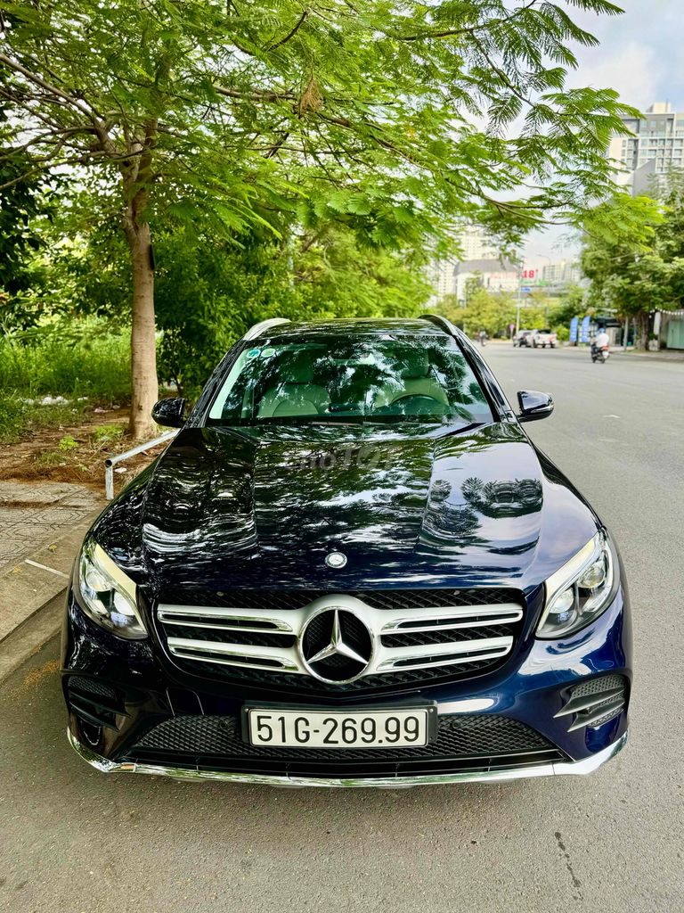 Mercedes Benz GLC 2016 300 AMG 4MATIC - 52000 km