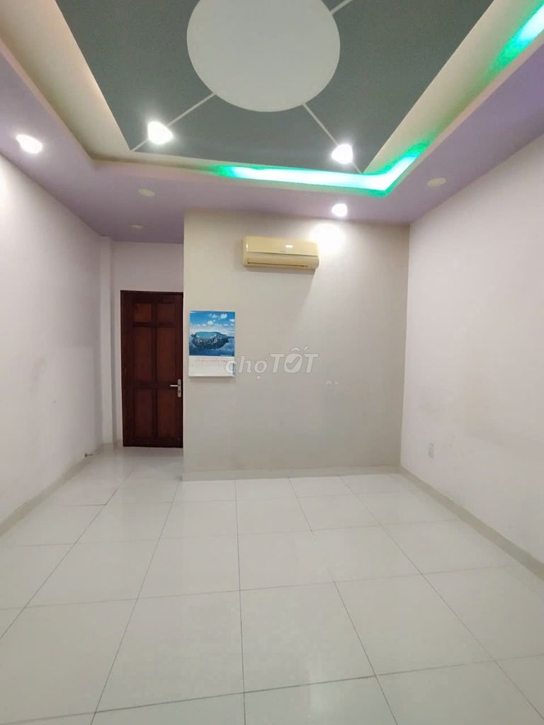 Phòng trọ mới 27m2 ban công thông thoáng ngay Pandora đầy đủ nội thất