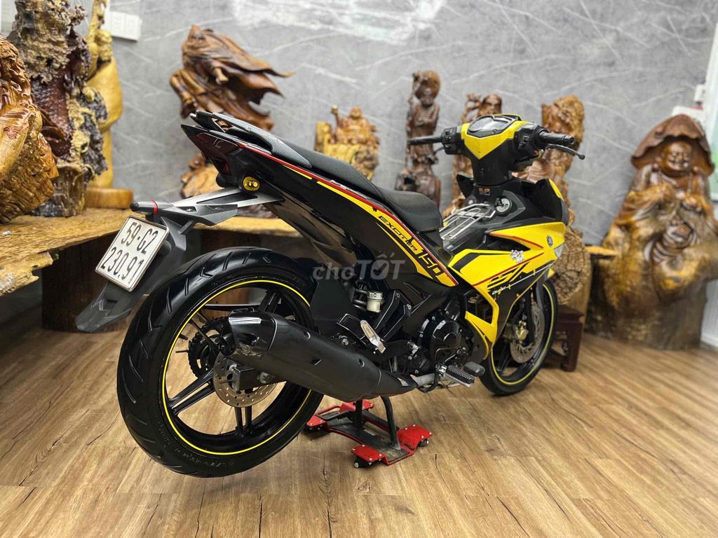 👉Exciter 2017 chính chủ biển Sg máy móc zin êm. Mua bán Xe máy tại Quận 7 Tp Hồ Chí Minh được đăng bởi Xe Cũ Hiếu CT hình 2