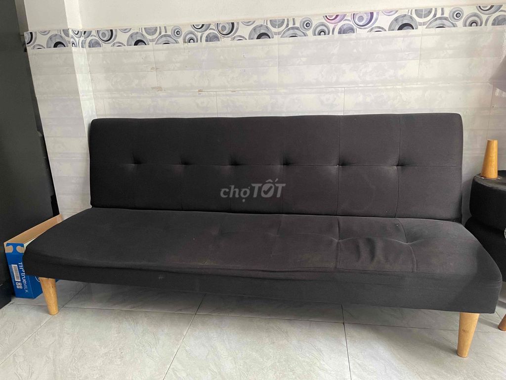 Ghế sofa kiêm giường vải Đen đã sử dụng. Mua bán Bàn ghế tại Quận 12 Tp Hồ Chí Minh được đăng bởi Trang Phạm hình 1