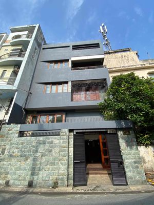 Nhà phố 96 m² · 5 PN · Hẻm 730 Lạc Long Quân
