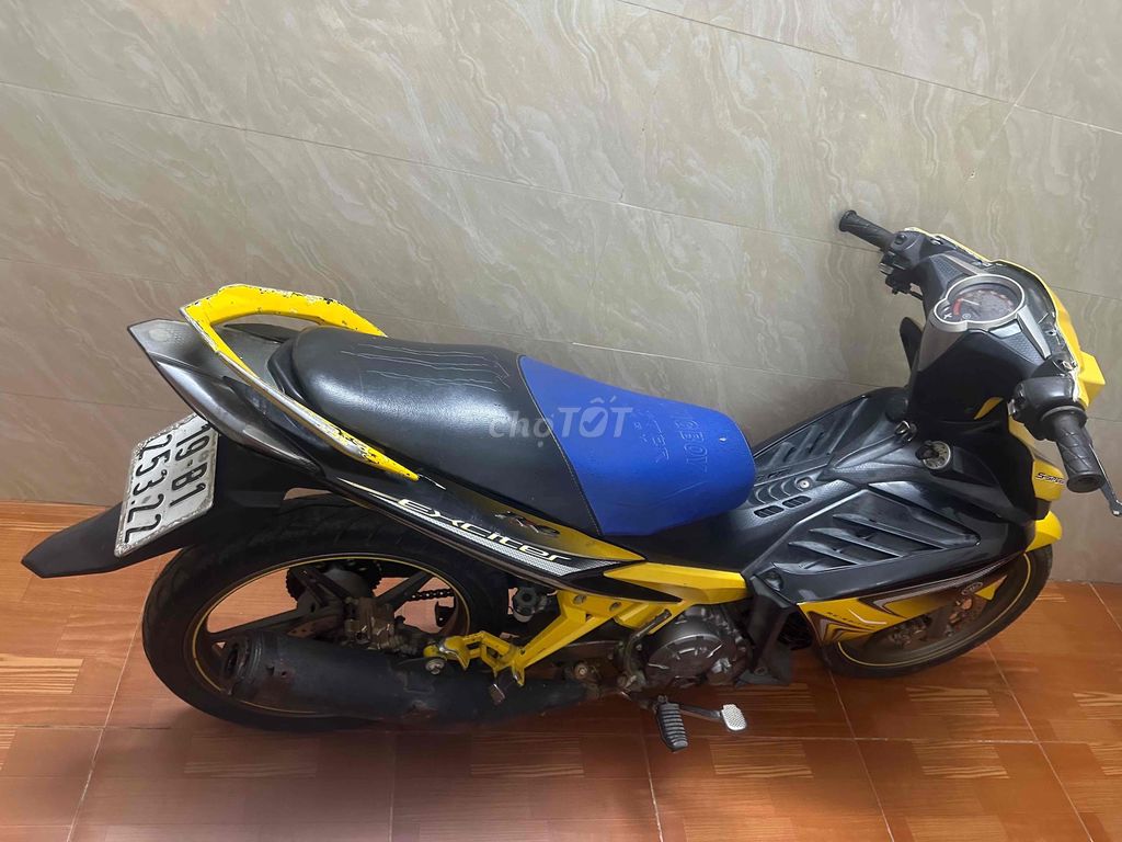Yamaha Exciter 2014 Vàng-Đen. Mua bán Xe máy tại Quận Hà Đông Hà Nội được đăng bởi a nam  hình 2