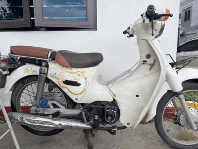 Xe cup 50 cc. Mua bán Xe máy tại Quận Long Biên Hà Nội được đăng bởi hyne