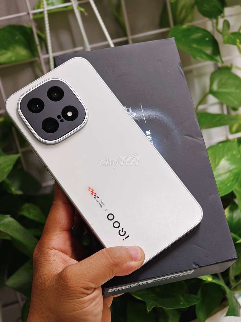 iQOO 15 12/256 Trắng Fullbox sạc 31L có giao lưu. Mua bán Điện thoại tại Quận 12 Tp Hồ Chí Minh được đăng bởi Đỗ Hậu Fb Dylan Đỗ hình 1