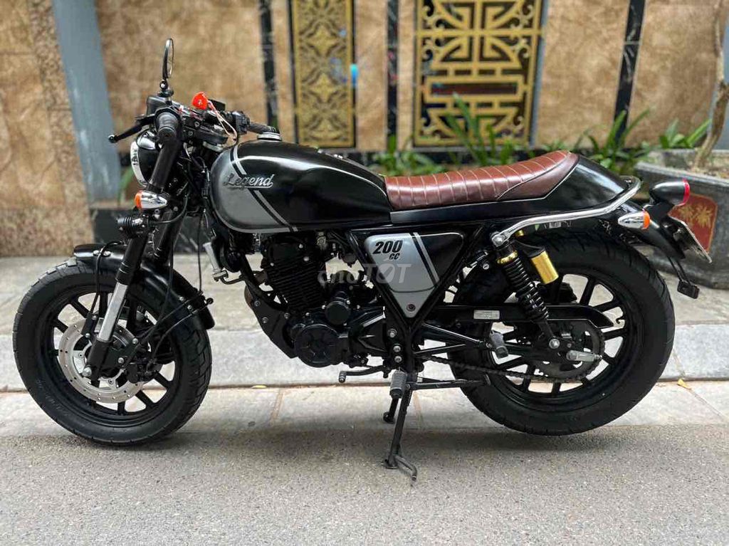 GPX LEGEND 200  góp trước O đồng OK .xe lướt. Mua bán Xe máy tại Quận Cầu Giấy Hà Nội được đăng bởi Tong motor xe may hình 2