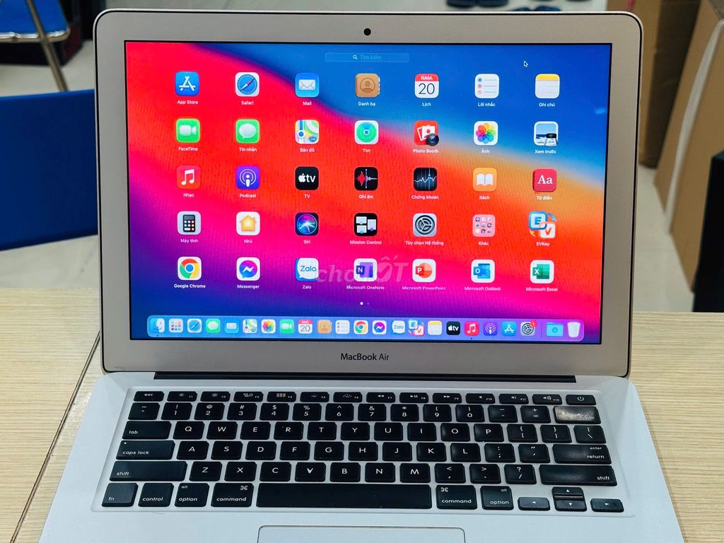 MacBook Air 2015 i5 8GB/128GB Quả Táo Sáng. Mua bán Laptop tại Quận Đống Đa Hà Nội được đăng bởi Thế Hoàng hình 1