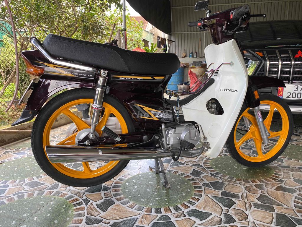 cần bán drem đahan. Mua bán Xe máy tại Huyện Nam Đàn Nghệ An được đăng bởi PHai Dấu  hình 2