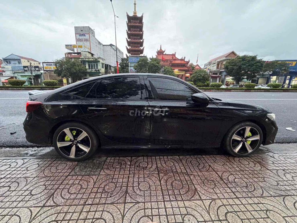Honda Civic HEV RS 2025 7000km Черный