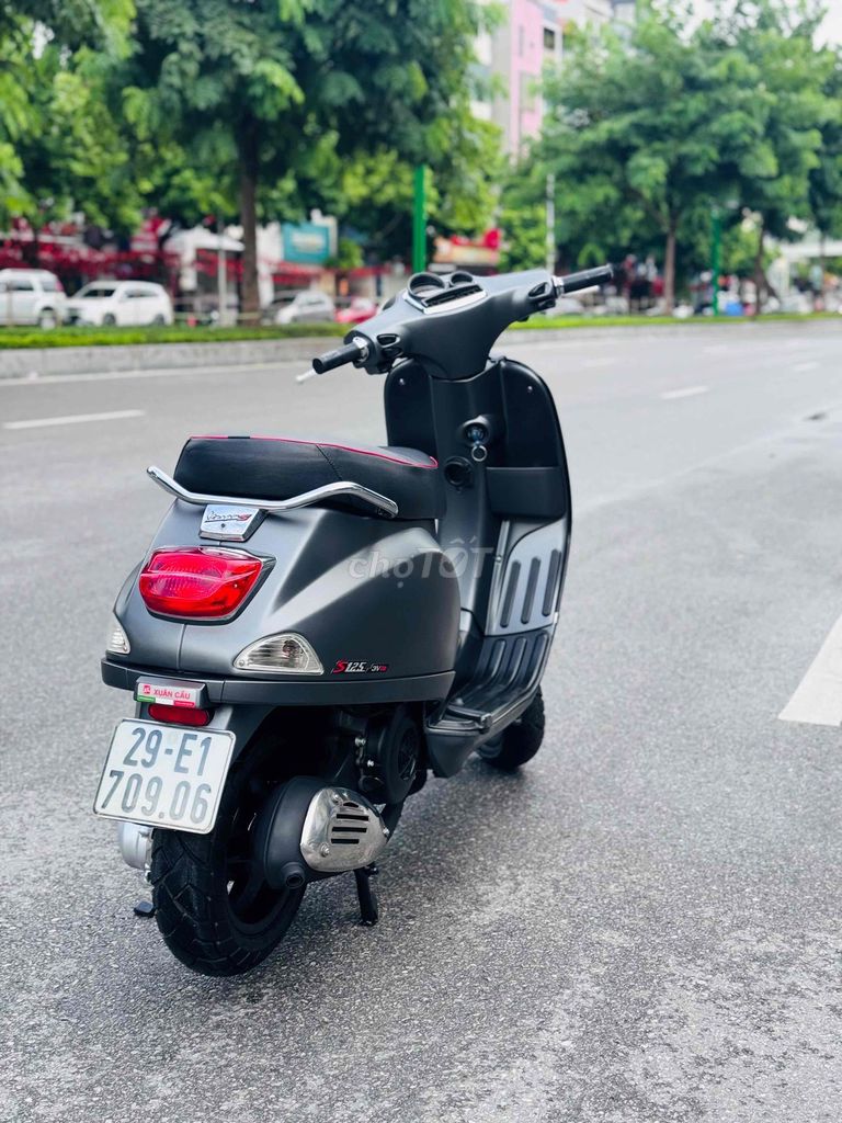 Vespa S 125 3Vie đèn vuông ghi nhám 2015 zin 100%. Mua bán Xe máy tại Quận Cầu Giấy Hà Nội được đăng bởi nguyễn bích thuỷ hình 4