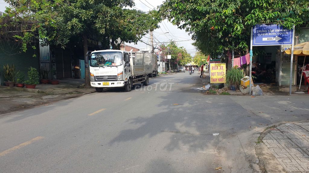 Bán nhà xưởng DT 10x50, xây full, đường nhựa 10m, gần chợ Đại Hải HMon. Mua bán văn phòng, mặt bằng kinh doanh tại Huyện Hóc Môn Tp Hồ Chí Minh được đăng bởi Nhà Đất Mặt Tiền hình 1