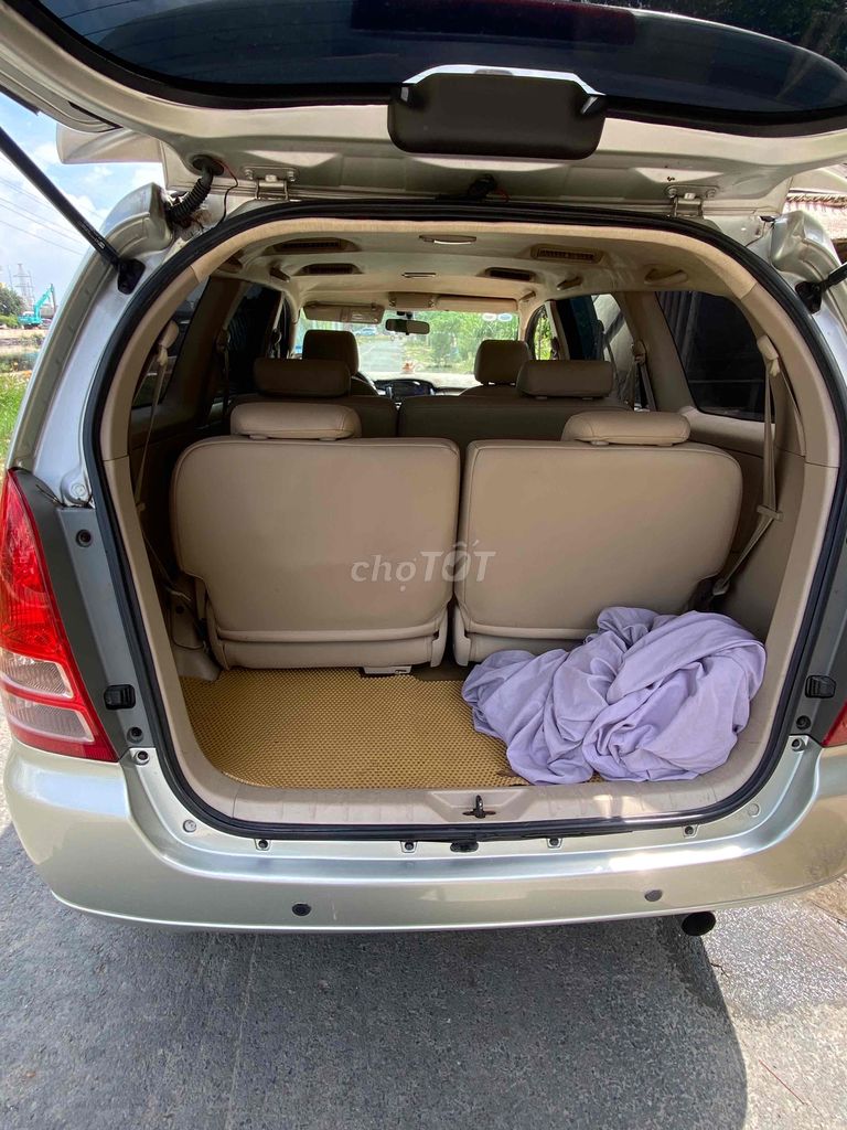 Toyota Innova 2007 G - 170.000 km  