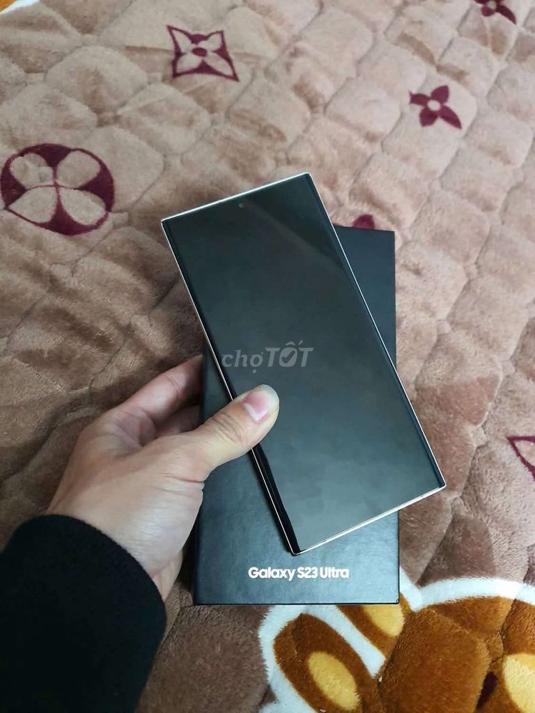 Samsung Galaxy S23 Ultra 256GB Trắng 99% zin. Mua bán Điện thoại tại Thành phố Bắc Ninh Bắc Ninh được đăng bởi Người Làm Thuê hình 1