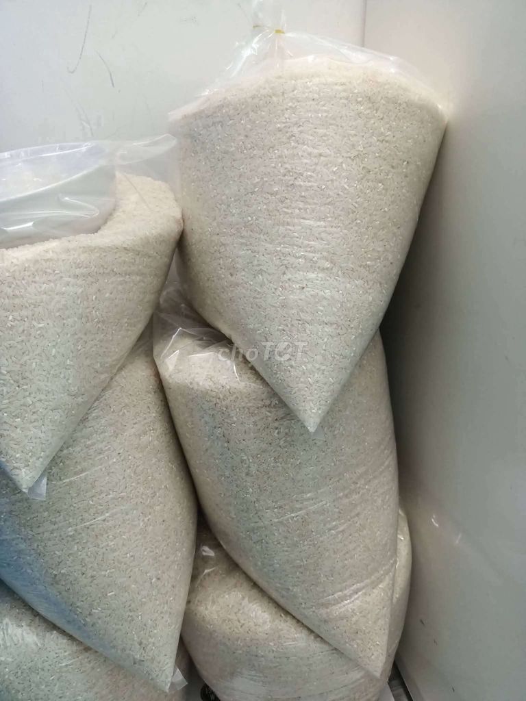 Gạo lúa mới mềm,dẻo vừa,ngon cơm Quảng Nam 10kg. Mua bán Đồ ăn, thực phẩm và các loại khác tại Quận Cẩm Lệ Đà Nẵng được đăng bởi Ny  hình 1