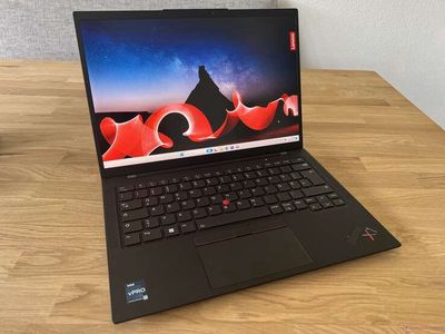 X1 Carbon Gen 11 i7/32/512 Likenew 99%