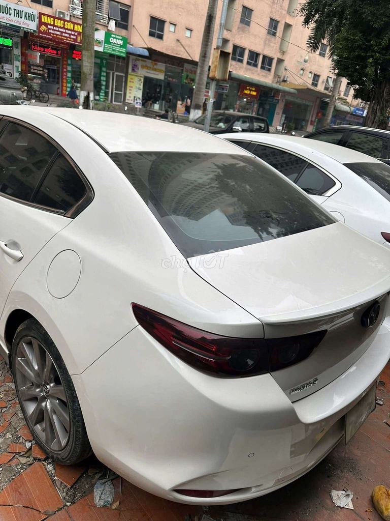 Mazda 3 2020 Luxury Trắng. Mua bán Ô tô tại Quận Thanh Xuân Hà Nội được đăng bởi Trung Realtor hình 3