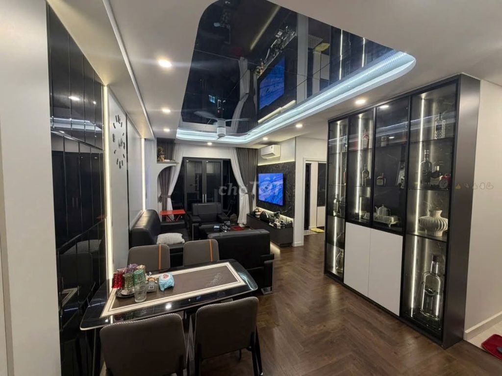 Квартира INTRACOM NHẬT TÂN, 76м2, вид на Реку Красную, с мебелью