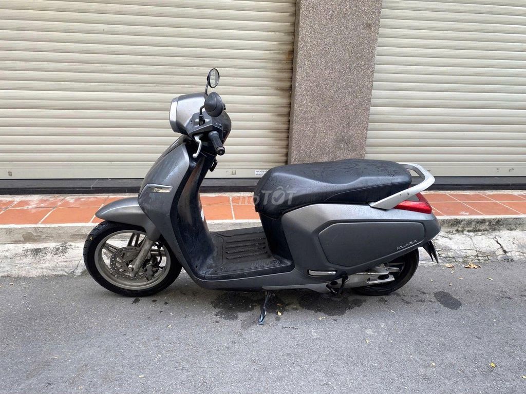 Xe điện Vinfast Klara A2 2019 màu xám. Mua bán Xe điện tại Quận Tân Bình Tp Hồ Chí Minh được đăng bởi EVBATTERY hình 1