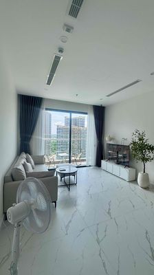Cho thuê 2PN căn góc kế bên Vincom, hướng nhà mát, đầy đủ tiện nghi