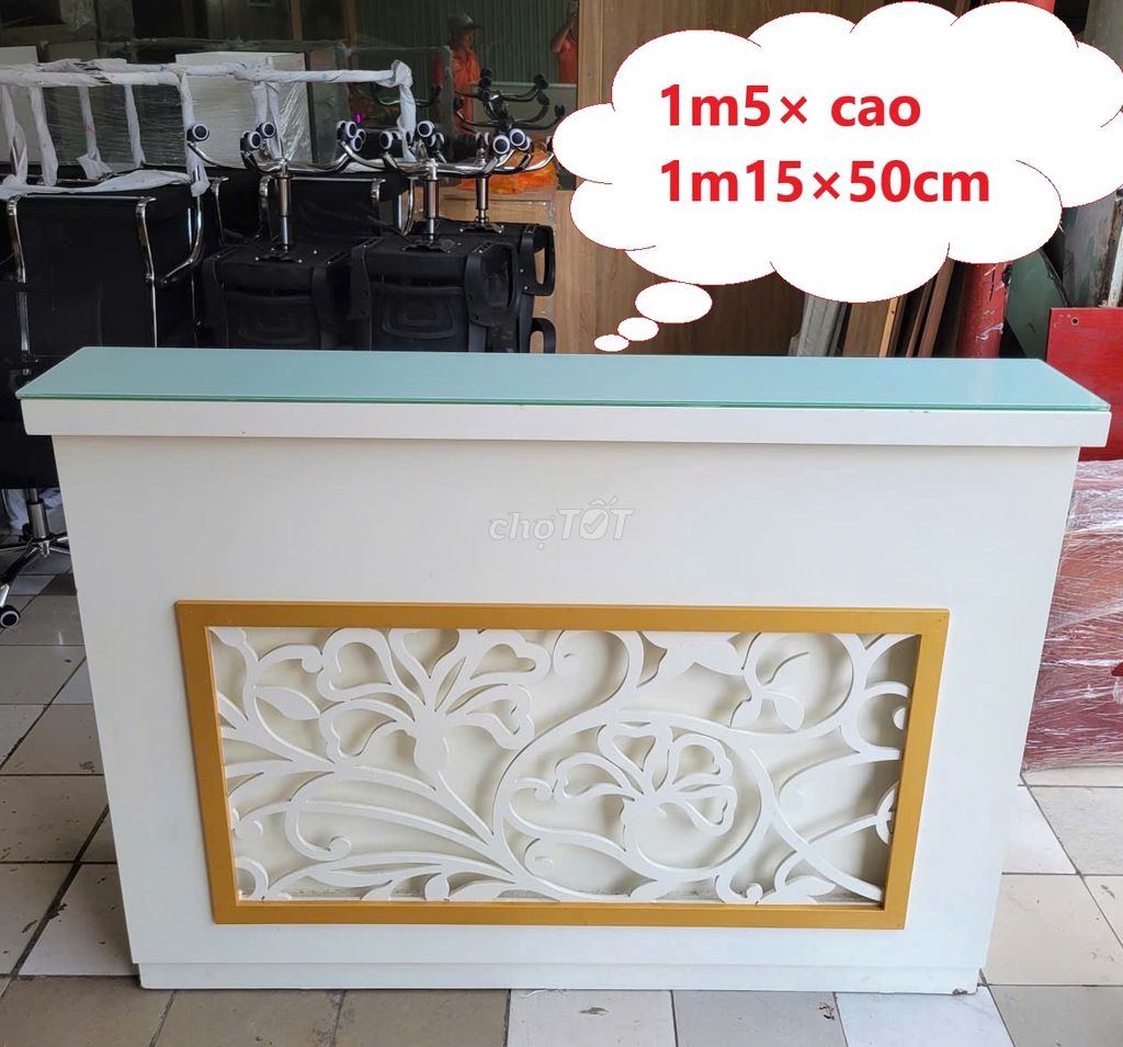 Quầy lễ tân Gỗ Trắng 1m5 Hiện đại mới 90% thanh lý. Mua bán Đồ dùng văn phòng tại Thành phố Thủ Đức Tp Hồ Chí Minh được đăng bởi Thanh lý Nội thất giá sỉ hình 1