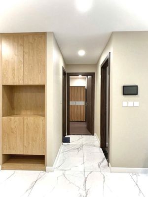 Căn hộ cao cấp Oriental Plaza 79m2 2PN, bang cong lớn giá 12 tr/th