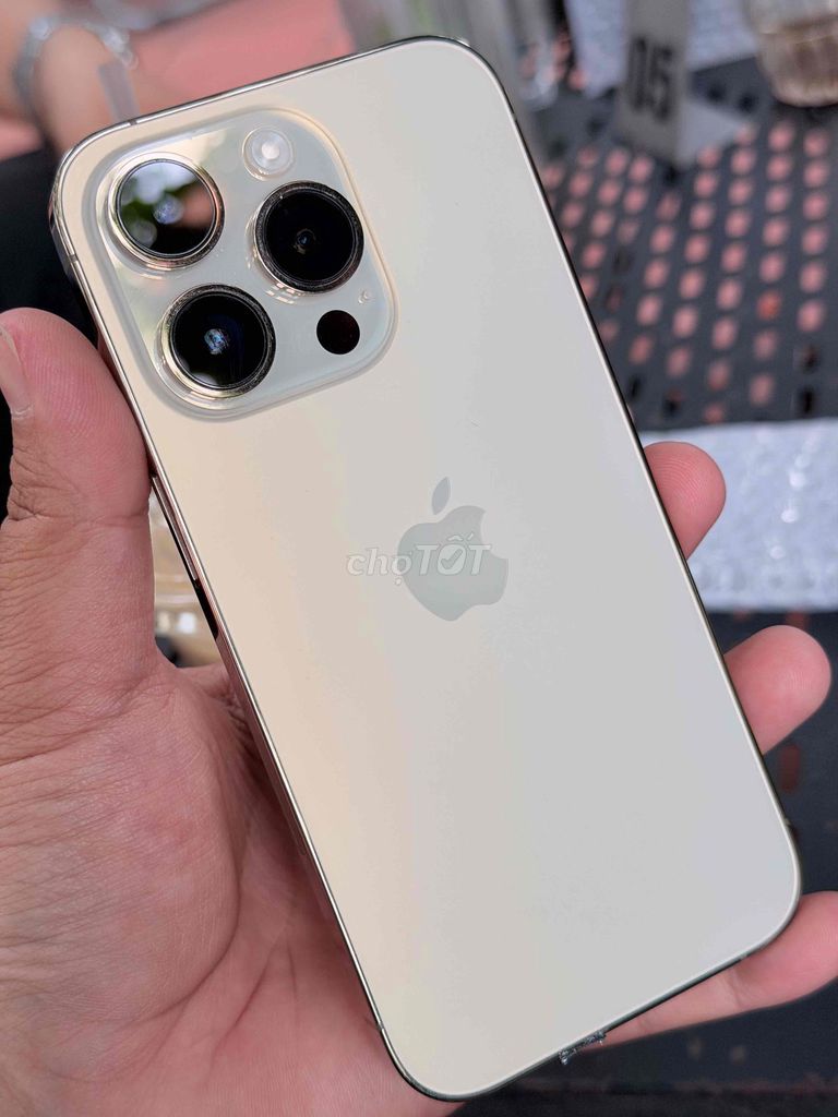14pro Gold đẹp qt 256gb Bán có Gl + Góp icloud. Mua bán Điện thoại tại Thành phố Biên Hòa Đồng Nai được đăng bởi HUNG  hình 1