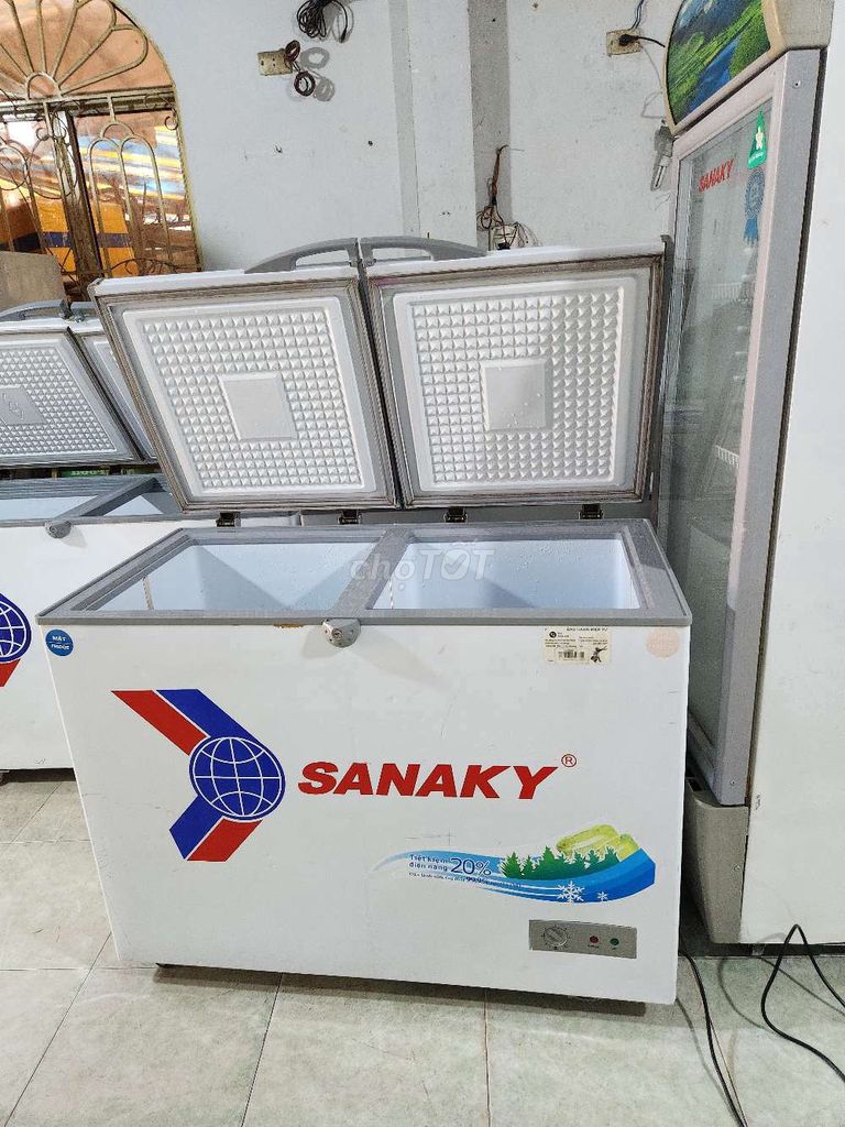 Bán tủ đông mát Sanaky 300 l rất đẹp đang sử dụng