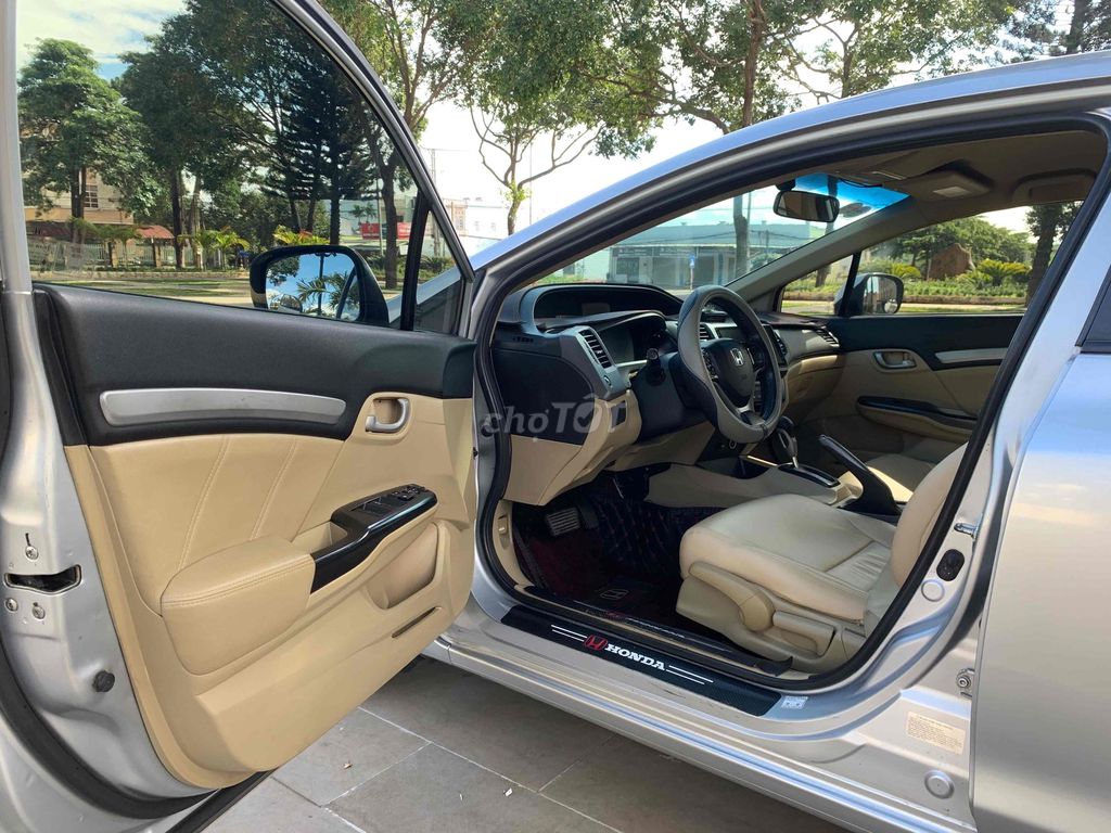 Honda Civic 2014 1.8 AT - 70000 km. Mua bán Ô tô tại Huyện Mang Yang Gia Lai được đăng bởi Đinh Đen hình 6