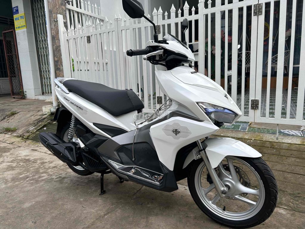 Honda Airblade 125Fi CHÍNH CHỦ khoá lớn. Mua bán Xe máy tại Thành phố Mỹ Tho Tiền Giang được đăng bởi Trân Phong hình 7