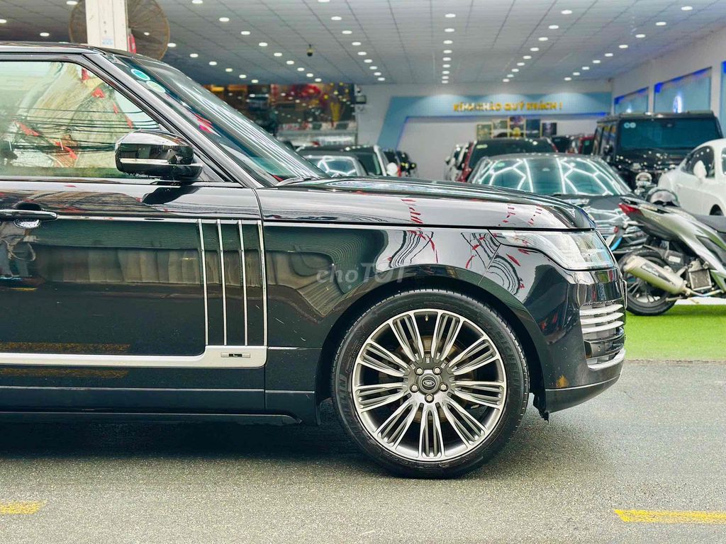 Land Rover Range Rover HSE up Model 2020. Mua bán Ô tô tại Quận 8 Tp Hồ Chí Minh được đăng bởi Hồng Phúc hình 15