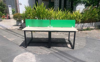 THANH LÝ BÀN LÀM VIỆC NHÓM 4 CHỖ CÓ VÁCH NGĂN. Mua bán Đồ dùng văn phòng tại Thành phố Thủ Đức Tp Hồ Chí Minh được đăng bởi Nguyễn Thanh Trúcc