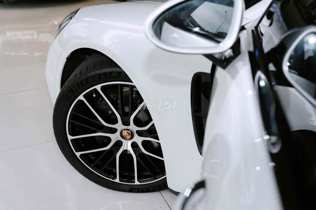 Porsche Panamera 4 Executive 2020 Белый-Коричневый