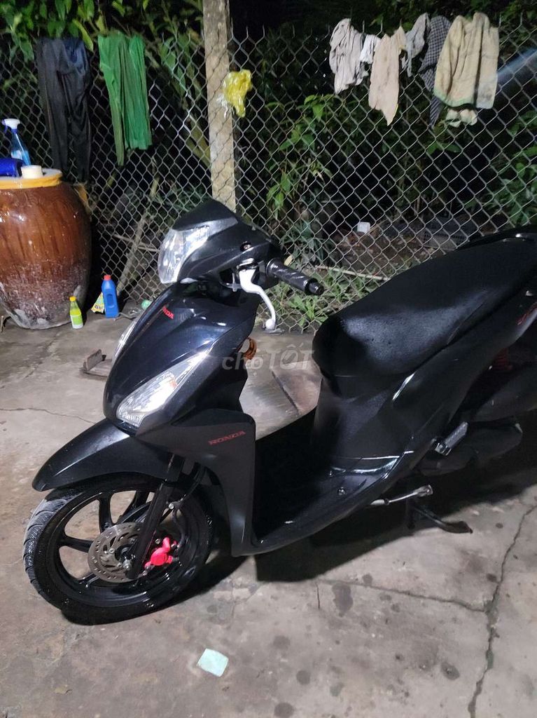 Vision 2018 xe rin đep chinh chu gia sinh vien. Mua bán Xe máy tại Quận Thốt Nốt Cần Thơ được đăng bởi Nguyễn Minh  hình 2