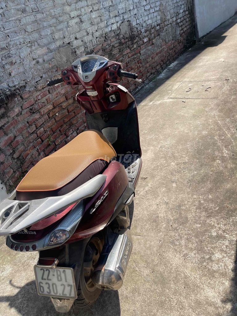 Honda Lead 2016 Đỏ mận. Mua bán Xe máy tại Quận Long Biên Hà Nội được đăng bởi Doản Nguyễn Văn hình 4