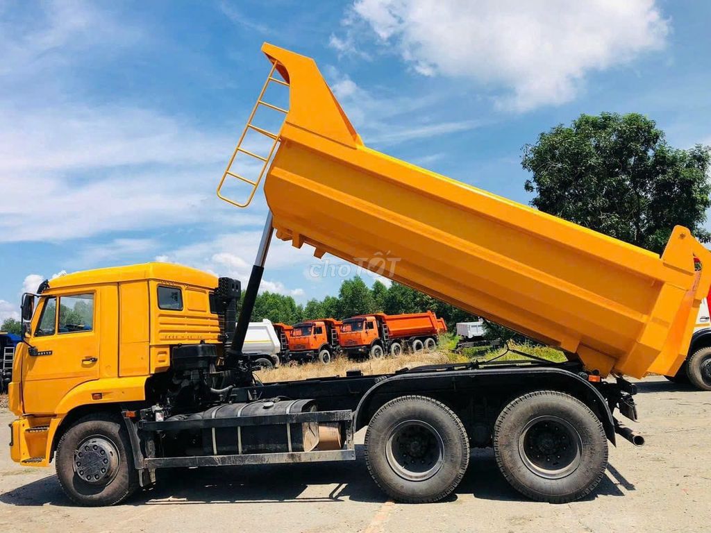 ben Kamaz 15 tấn thùng 10m3 nhập khẩu Nga