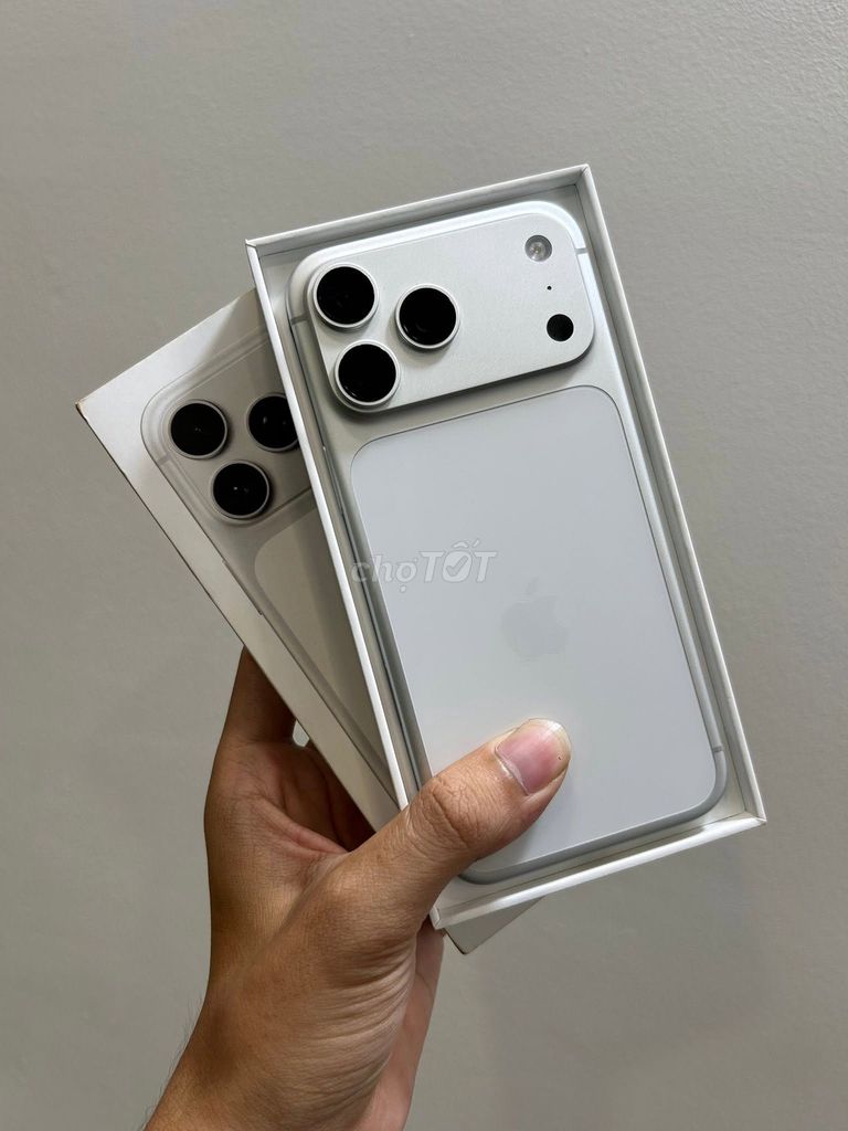 Apple iPhone 17 Pro Max 256GB Trắng. Mua bán Điện thoại tại Quận Ngũ Hành Sơn Đà Nẵng được đăng bởi Trieu Le hình 1