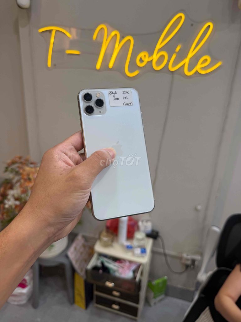 11 Promax 256Gb Quốc Tế màn oled full cn. Mua bán Điện thoại tại Quận Thanh Xuân Hà Nội được đăng bởi Ngô Tráng T Mobile hình 1