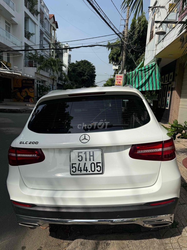 Mercedes Benz GLC 2019 200 - 65.000km. Mua bán Ô tô tại Quận Bình Tân Tp Hồ Chí Minh được đăng bởi Mỹ đông hình 3