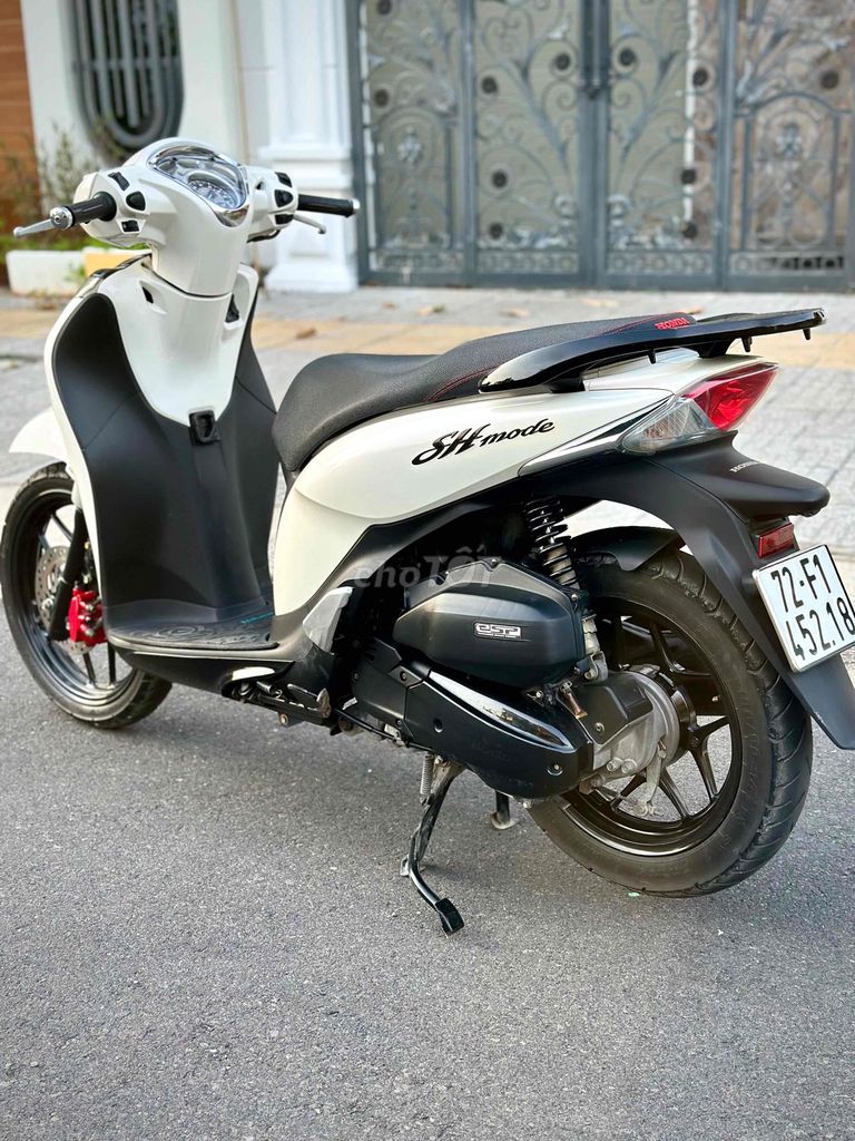 SH Mode 2018 màu trắng ngà quá Sang trọng ❤️. Mua bán Xe máy tại Thành phố Vũng Tàu Bà Rịa - Vũng Tàu được đăng bởi Xe Máy Cũ Vũng Tàu 72 hình 4