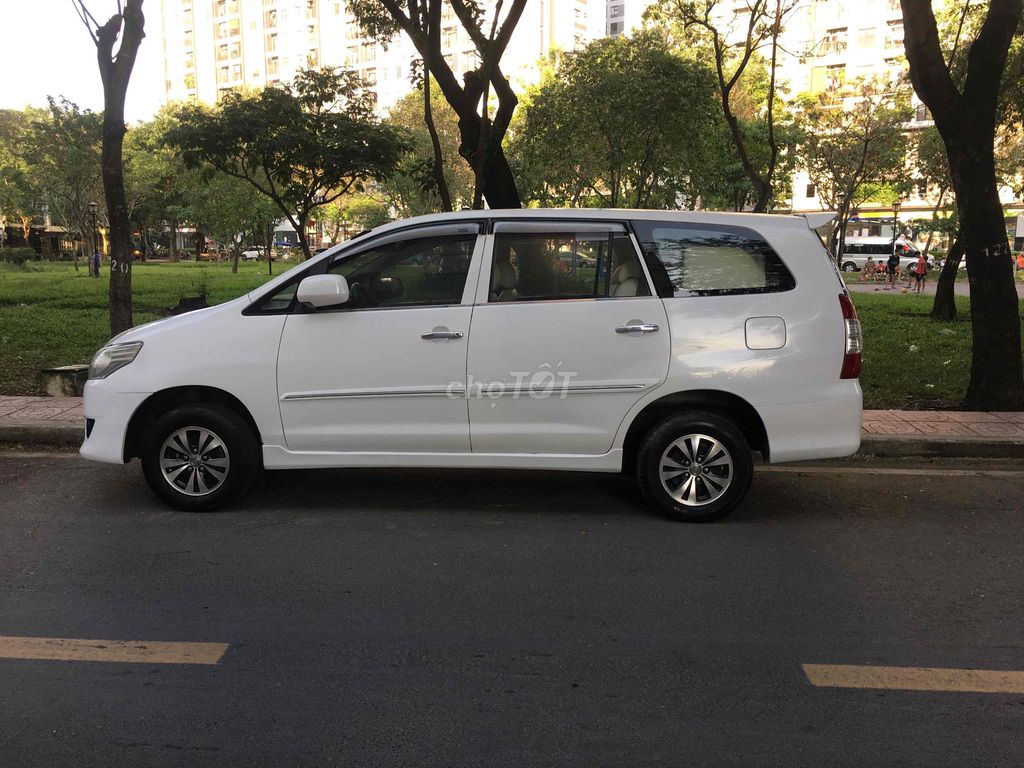 Toyota Innova 2013 mt j - 123456 km. Mua bán Ô tô tại Quận 6 Tp Hồ Chí Minh được đăng bởi truong sieu hình 12