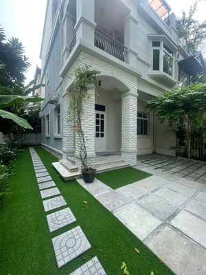 Аренда · 4 комн. · 162 м² · Quận 7, ул. Đường Nguyễn Đức Cảnh