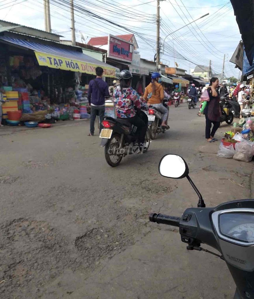Kẹt tiền bán gấp lô đất Bến Cát gần chợ Hoàng Gia
