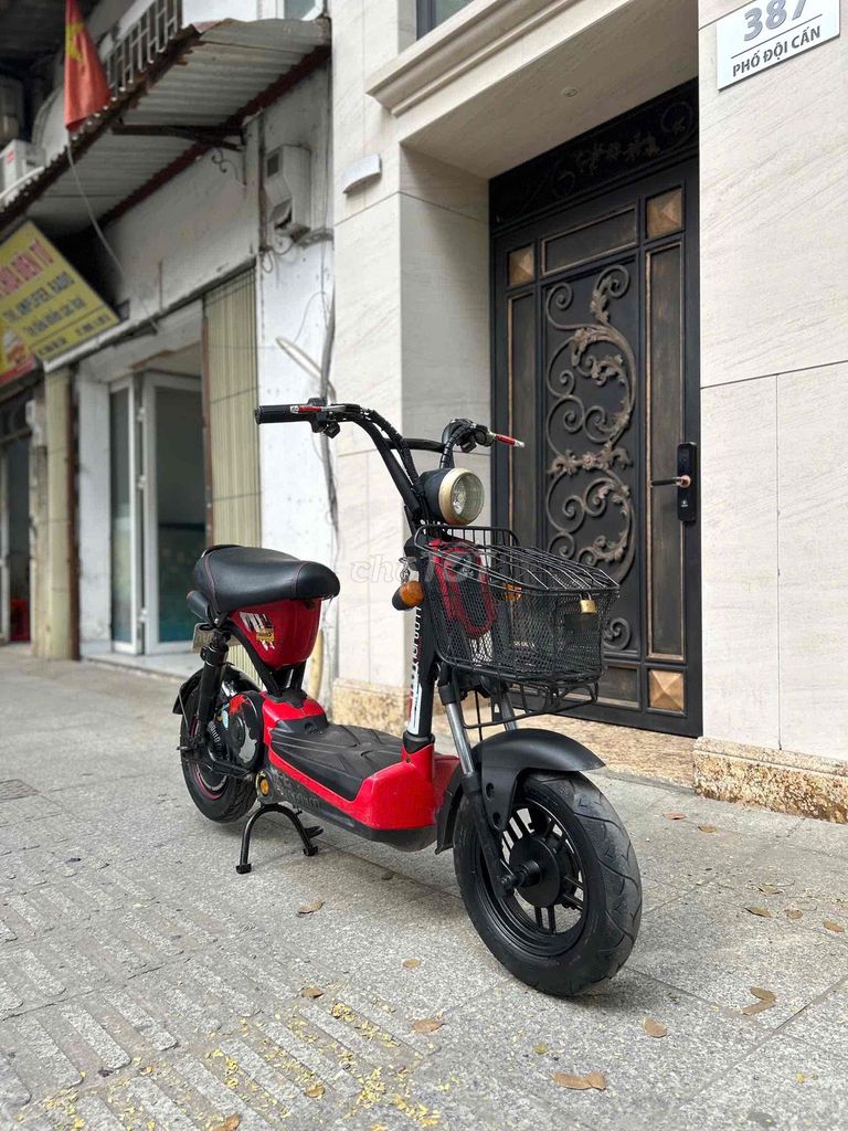 Xe đạp điện M133 màu Đỏ Đã sử dụng. Mua bán Xe điện tại Quận Ba Đình Hà Nội được đăng bởi Huylam hình 2