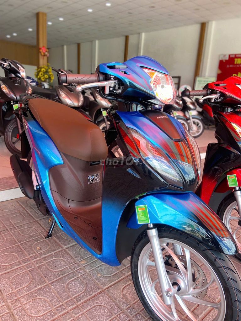 HONDA VISION 2025 SƠN 3D 🔥GÓP KHÔNG CẦN TRẢ TRƯỚC🔥. Mua bán Xe máy tại Huyện Đức Hòa Long An được đăng bởi Xemay Trung Đức Phát hình 4