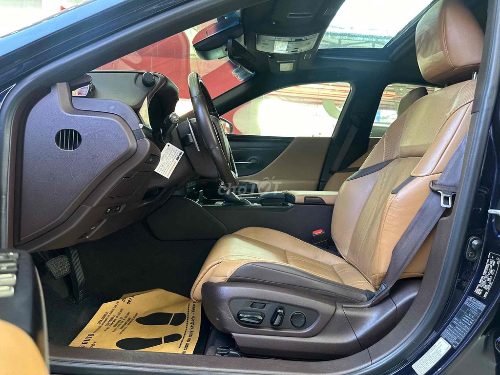 Lexus ES 2021 250 - 85000 km. Mua bán Ô tô tại Thành phố Thủ Đức Tp Hồ Chí Minh được đăng bởi Nguyễn Minh Huy hình 7