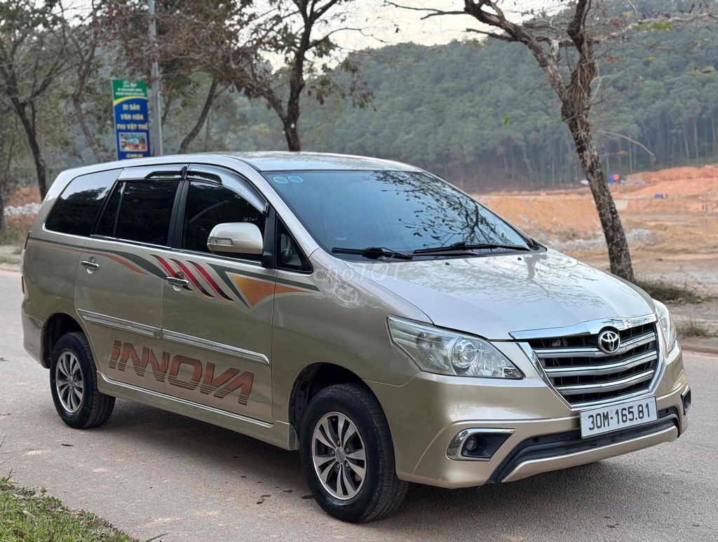Toyota Innova 2014 Số sàn Vàng cát. Mua bán Ô tô tại Huyện Sóc Sơn Hà Nội được đăng bởi Anh Chiến hình 2