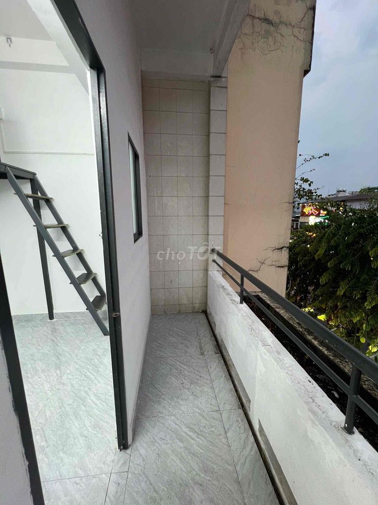 🌹Trống sẵn Duplex Ban Công (Máy Lạnh) cuối đường Dương Quảng Hàm