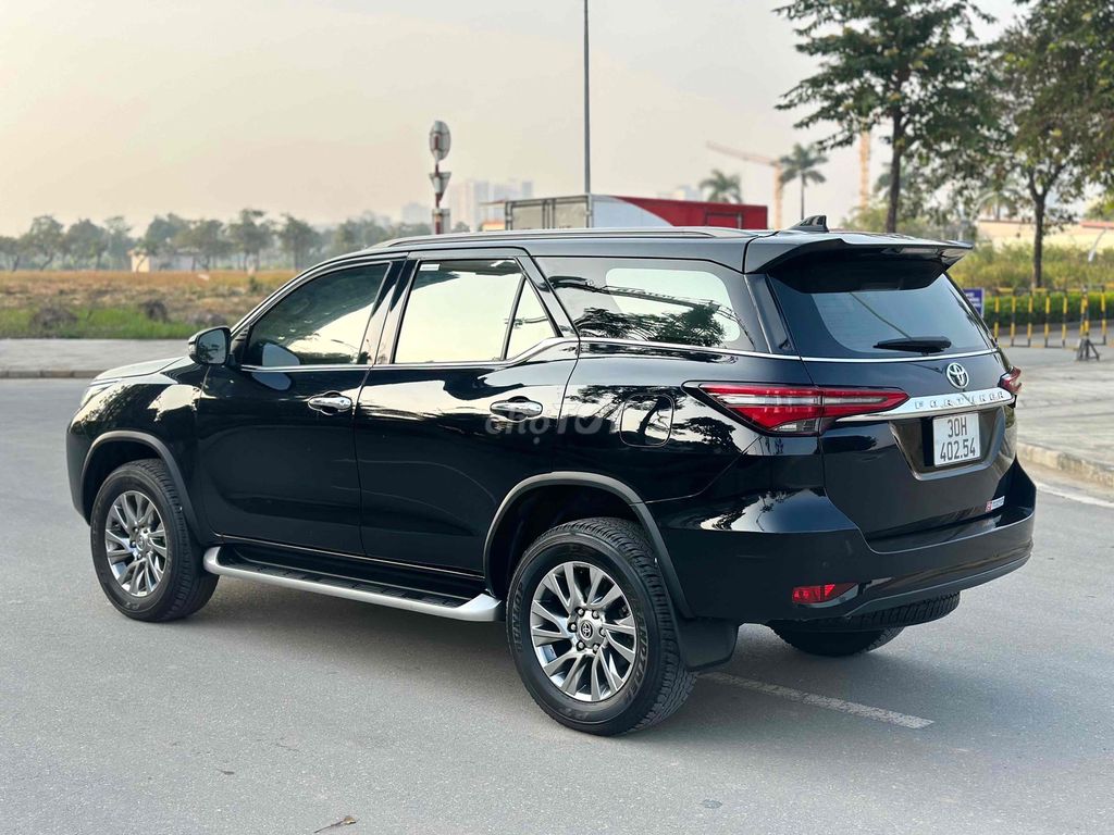 Toyota Fortuner 2021 2.7V 4x4 2 Cầu Máy Xăng Nhập. Mua bán Ô tô tại Quận Cầu Giấy Hà Nội được đăng bởi Vũ Kiên hình 6